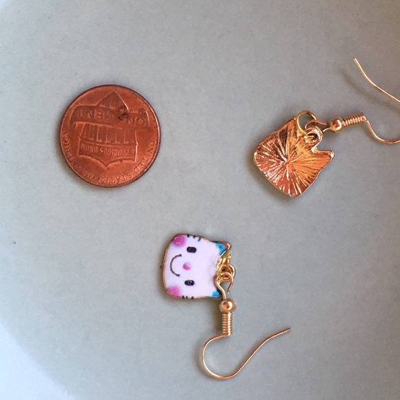 Smiling enamel cartoon cat faces - Picture 6 of 6